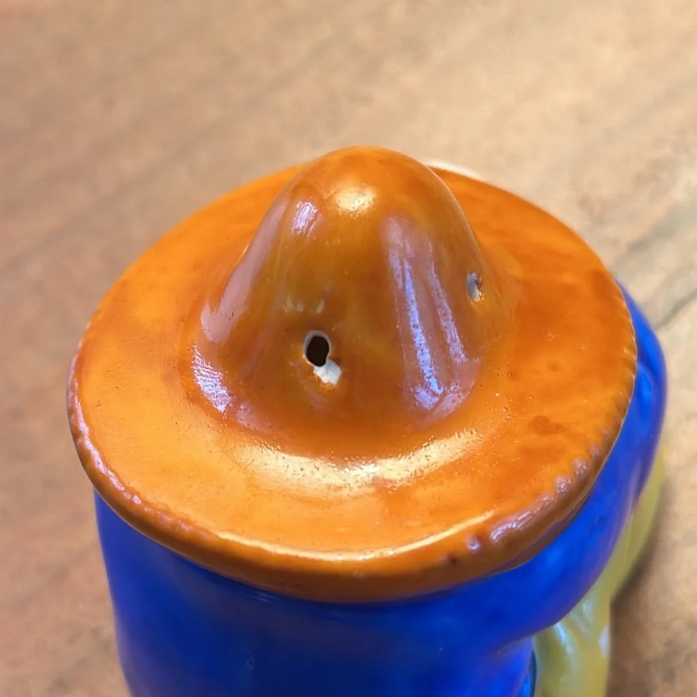 Resting laborers salt & pepper shakers